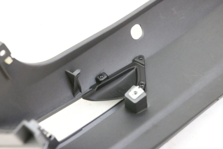 photo de LINKES HINTERES SEITENTEIL PIAGGIO MP3 500 (2014 - 2016)