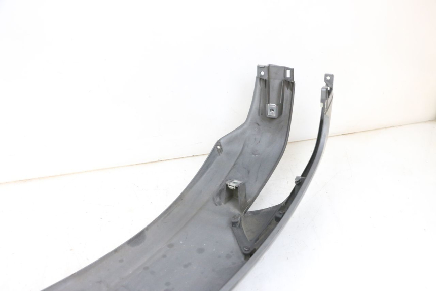 photo de VERKLEIDUNG HINTEN LINKS PIAGGIO MP3 500 (2016 - 2018) - Technische Nahaufnahme