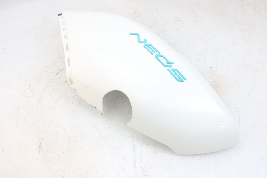 photo de VERKLEIDUNG HINTEN LINKS YAMAHA NEO'S CORE 1 (2022 - 2026) - Oberflächenzustand und Material