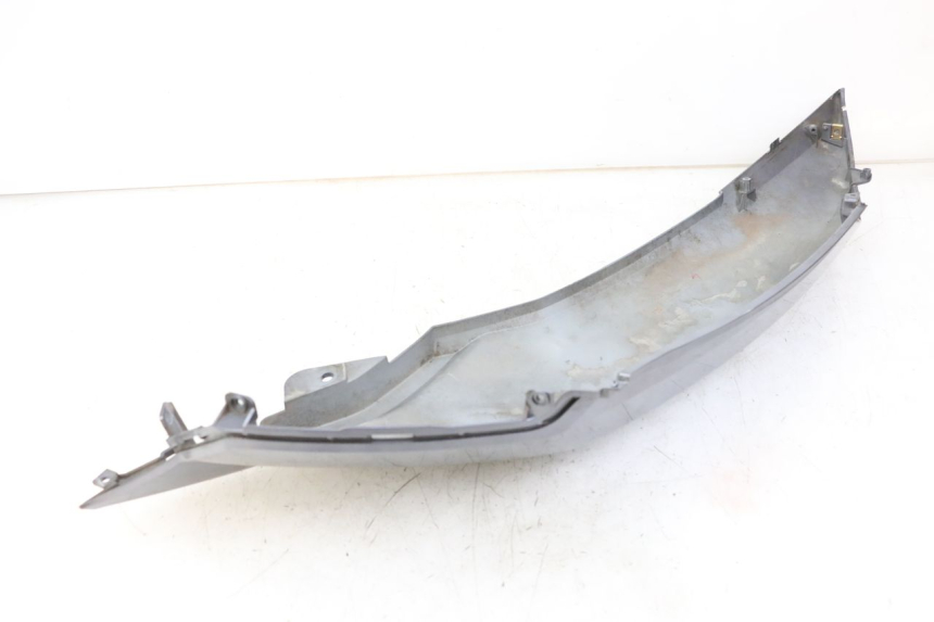 photo de VERKLEIDUNG HINTEN LINKS PEUGEOT BELVILLE 125 (2017 - 2021)