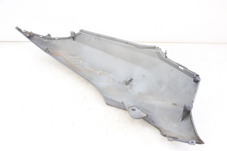 photo de VERKLEIDUNG HINTEN LINKS PEUGEOT BELVILLE 125 (2017 - 2021)