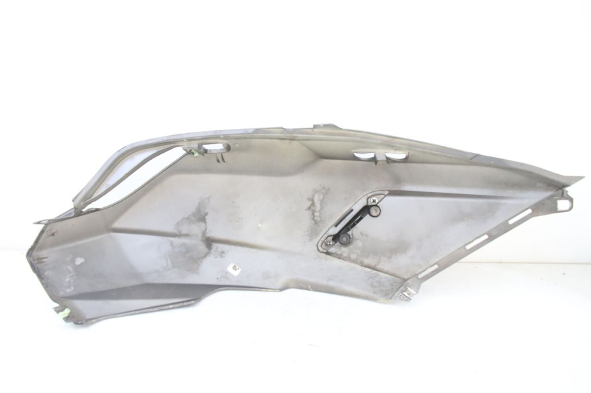 photo de VERKLEIDUNG HINTEN LINKS PEUGEOT SATELIS 125 (2013 - 2018)