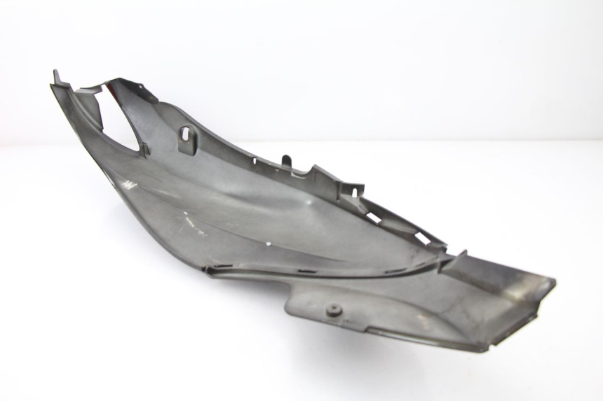 photo de VERKLEIDUNG HINTEN LINKS PIAGGIO FLY 2T 50 (2004 - 2017)