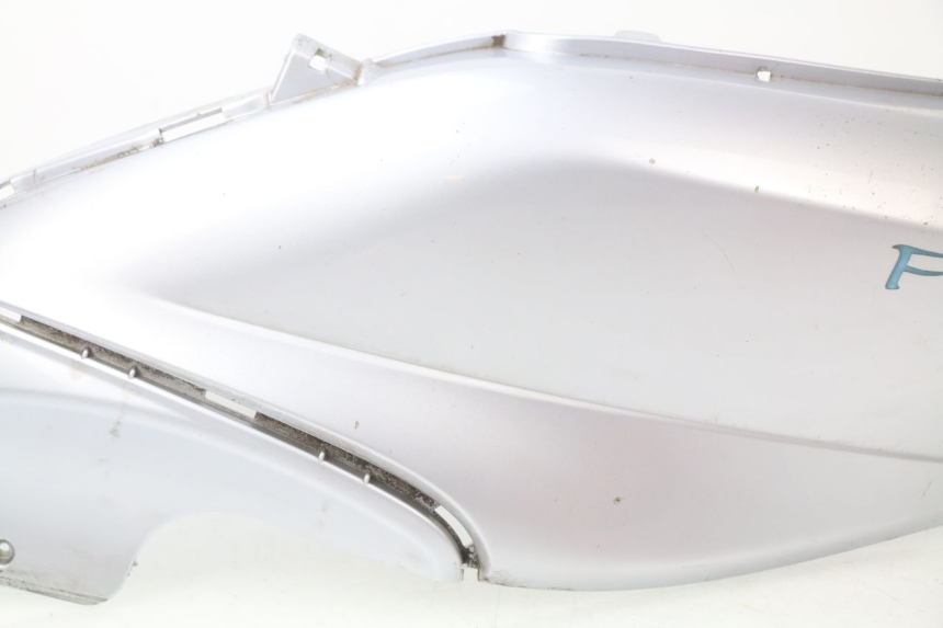 photo de VERKLEIDUNG HINTEN LINKS PIAGGIO FLY 2T 50 (2004 - 2017)