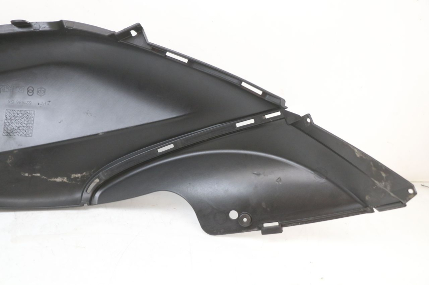 photo de VERKLEIDUNG HINTEN LINKS PIAGGIO FLY 2T 50 (2004 - 2017)