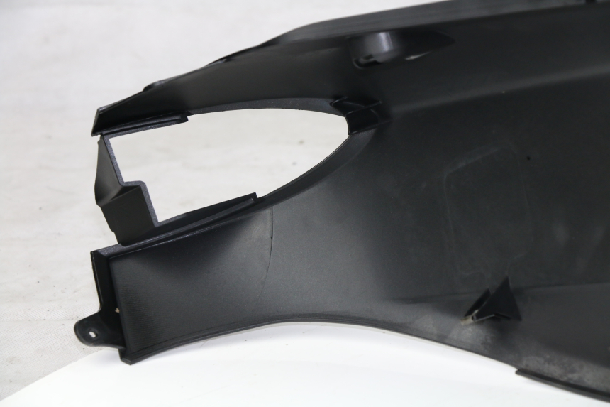 photo de VERKLEIDUNG HINTEN LINKS PIAGGIO FLY 2T 50 (2004 - 2017)