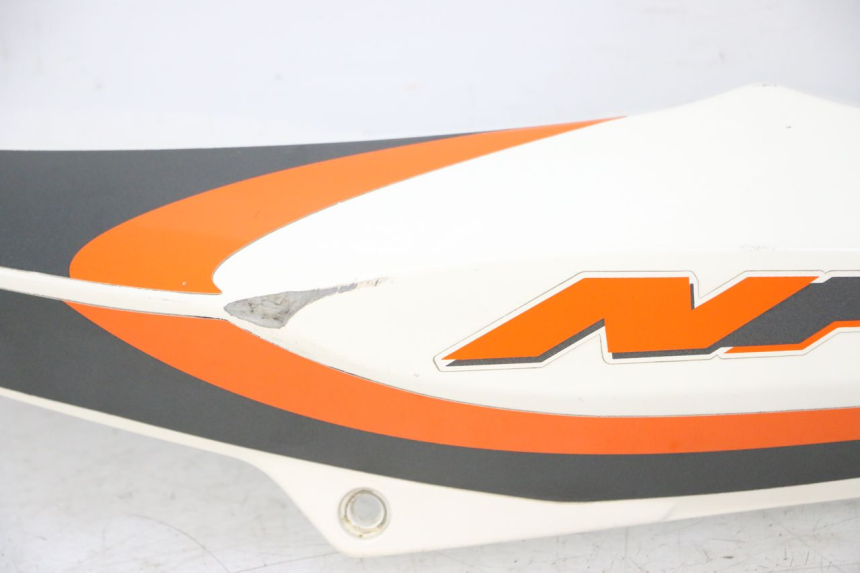 photo de VERKLEIDUNG HINTEN LINKS PIAGGIO NRG POWER PUREJET 50 (2018 - 2021)
