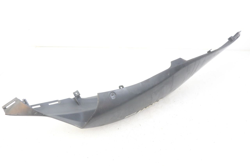 photo de LINKES HINTERES SEITENTEIL SUZUKI SIXTEEN 125 (2008 - 2010)
