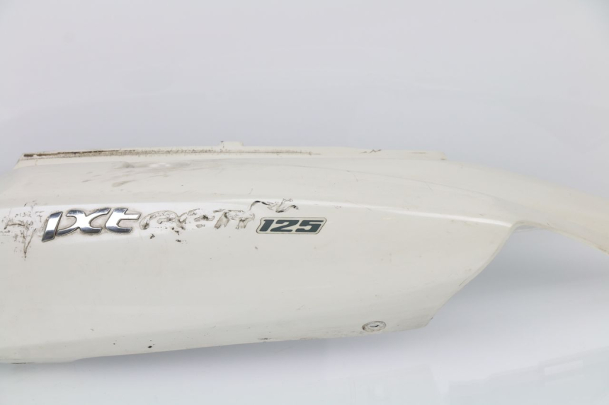 photo de LINKES HINTERES SEITENTEIL SUZUKI SIXTEEN 125 (2008 - 2010)