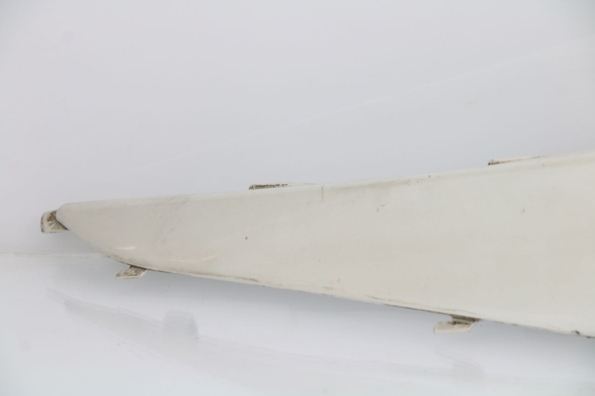 photo de LINKES HINTERES SEITENTEIL SUZUKI SIXTEEN 125 (2008 - 2010)