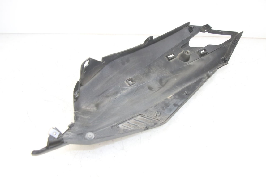 photo de HINTERE LINKE SEITENVERKLEIDUNG APRILIA SXR 50 (2021 - 2023)