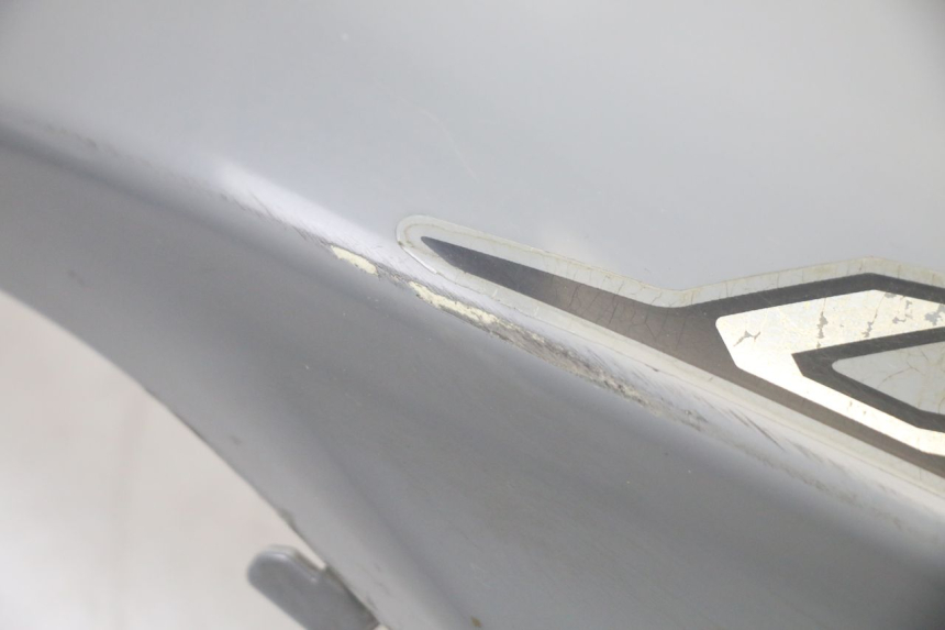 photo de HINTERE LINKE SEITENVERKLEIDUNG SYM ORBIT III 3 4T 50 (2018 - 2021)