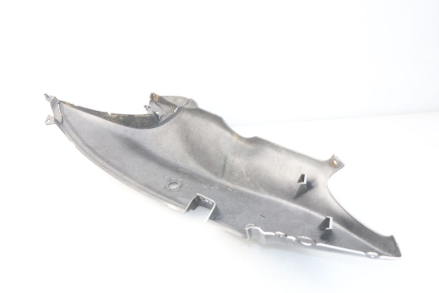 photo de VERKLEIDUNG HINTEN LINKS SUZUKI UC EPICURO 125 (1999 - 2003)