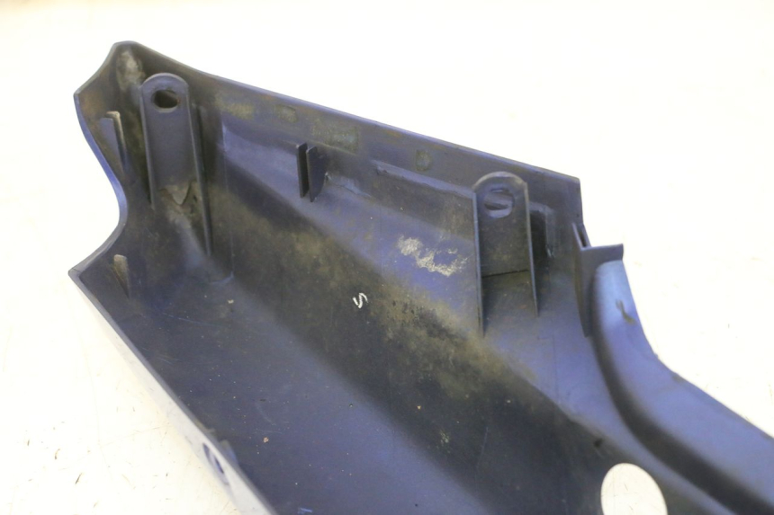 photo de VERKLEIDUNG HINTEN LINKS YAMAHA FZS FAZER 600 (2001 - 2003)