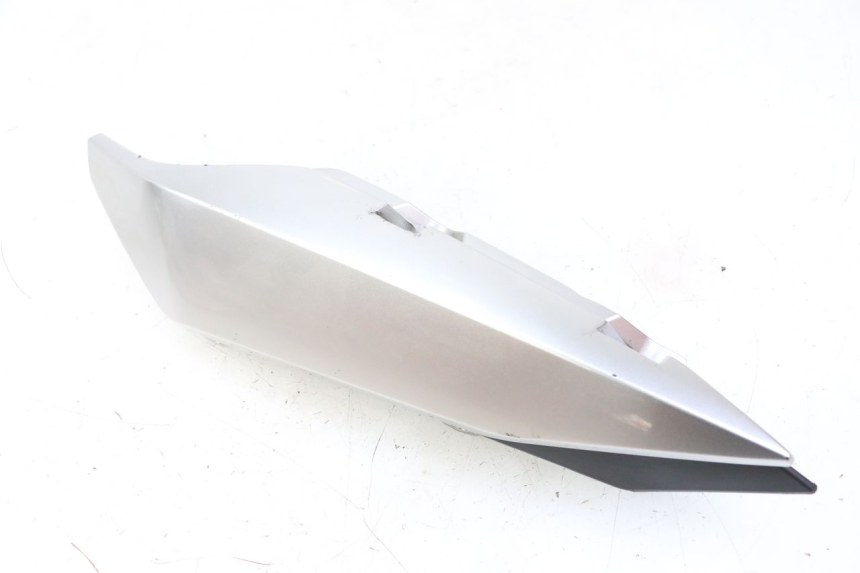 photo de VERKLEIDUNG HINTEN LINKS YAMAHA XJ6 ABS 600 (2008 - 2016)