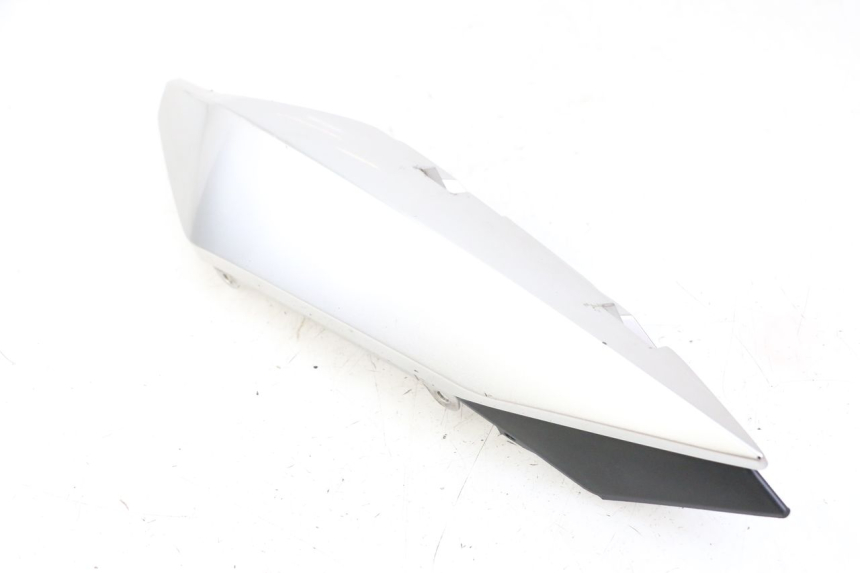 photo de VERKLEIDUNG HINTEN LINKS YAMAHA XJ6 ABS 600 (2008 - 2016)