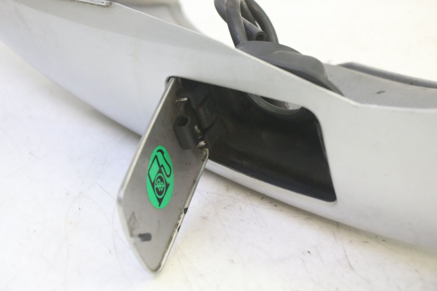 photo de VERKLEIDUNG HINTEN LINKS YAMAHA YP MAJESTY 125 (2002 - 2006) - Gesamtansicht des Produkts