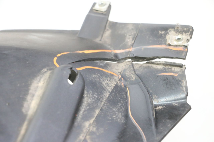 photo de FRONTVERKLEIDUNG RECHTS QUADRO 4 4D 350 (2015 - 2018)