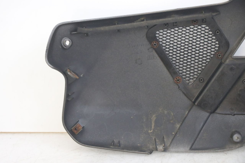 photo de RECHTER VORDERER SEITENWAND GILERA DNA 50 (2000 - 2007)
