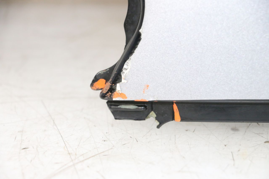 photo de FRONTVERKLEIDUNG RECHTS HONDA NSR R 125 (1994 - 2003) - Technische Nahaufnahme