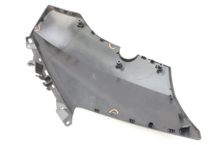 photo de FRONTVERKLEIDUNG RECHTS YAMAHA XMAX X-MAX 125 (2021 - 2025)