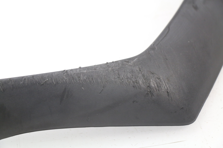 photo de FRONTVERKLEIDUNG LINKS PIAGGIO BEVERLY 125 (1998 - 2005)