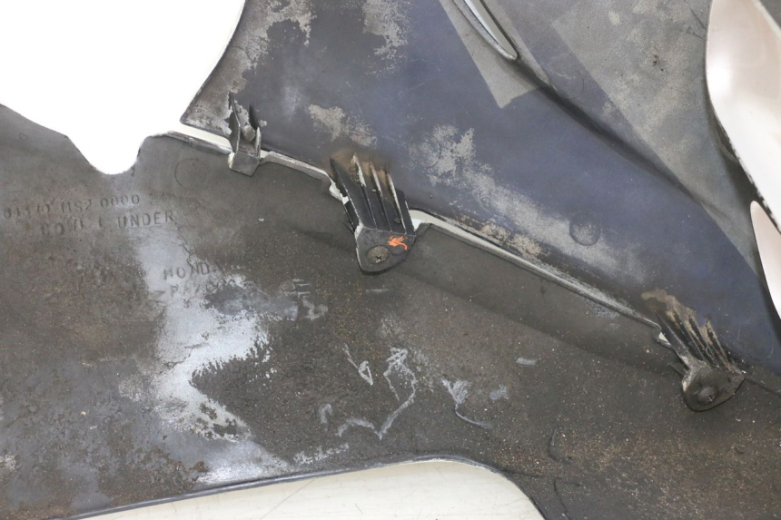 photo de FRONTVERKLEIDUNG LINKS HONDA CBR F 1000 (1993 - 1996)