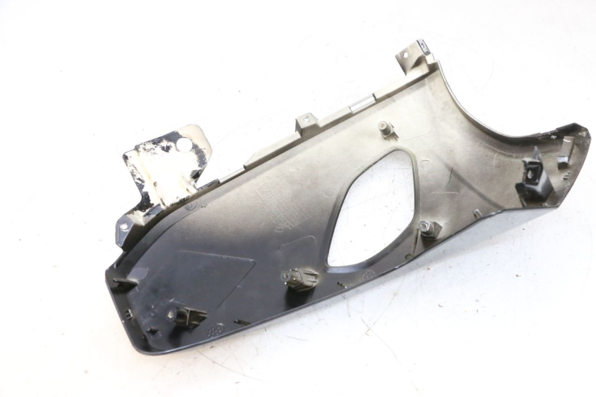 photo de FRONTVERKLEIDUNG LINKS JM MOTORS SANTANA 50 (2014 - 2023) - Oberflächenzustand und Material