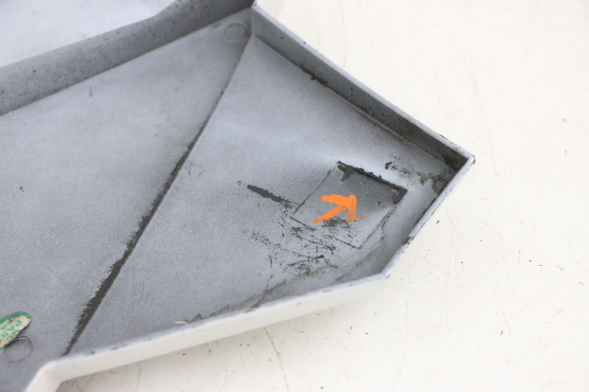 photo de FRONTVERKLEIDUNG LINKS KSR TR SM 50 (2015 - 2018) - Details der Befestigungspunkte