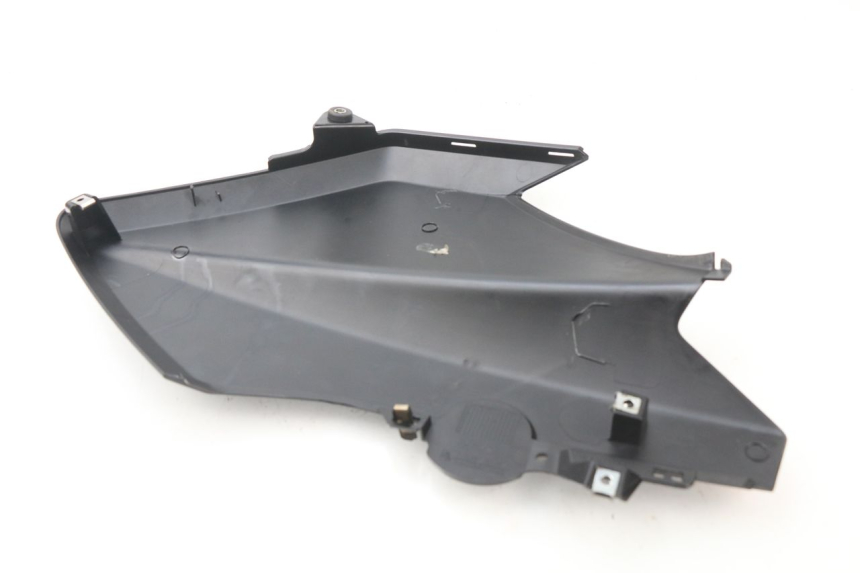 photo de FRONTVERKLEIDUNG LINKS YAMAHA XMAX X-MAX ABS 125 (2014 - 2016) - Technische Nahaufnahme