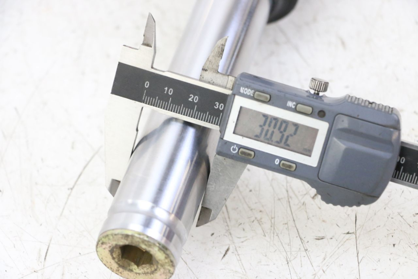 photo de STANDROHR RECHT KYMCO AGILITY 4T 50 (2018 - 2022)