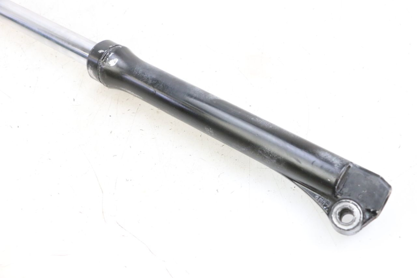 photo de STANDROHR RECHT YAMAHA TTR 125 (2000 - 2020) - Oberflächenzustand und Material