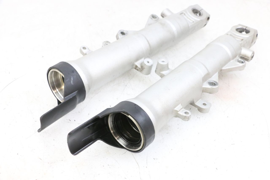 photo de STANDROHR YAMAHA FJR ABS 1300 (2006 - 2012) - Geprüftes Gebrauchtteil