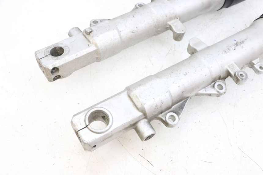 photo de STANDROHR YAMAHA FJR ABS 1300 (2006 - 2012) - Weitere Ansicht des Artikels