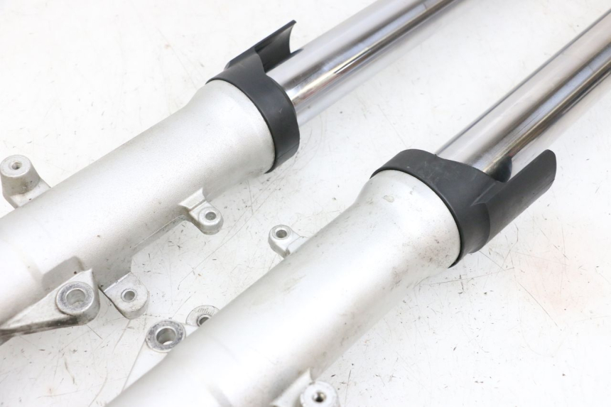 photo de STANDROHR YAMAHA FJR ABS 1300 (2006 - 2012) - Zoom auf Komponenten