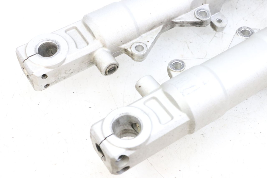 photo de STANDROHR YAMAHA FJR ABS 1300 (2006 - 2012) - Hochauflösende Nahaufnahme