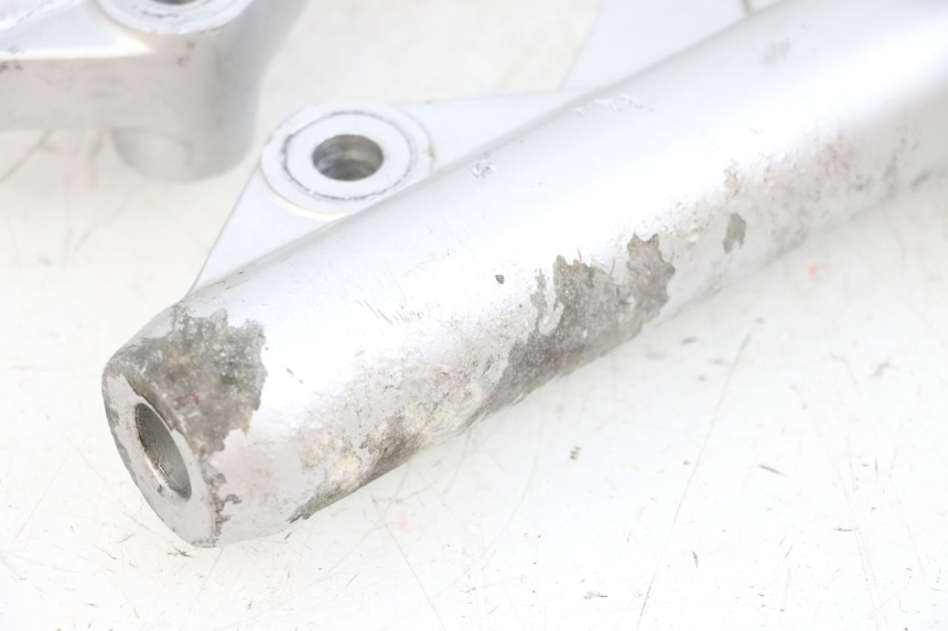 photo de STANDROHR MBK FLAME X 125 (2007 - 2016) - Details der Befestigungspunkte