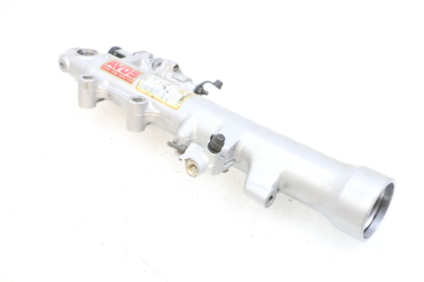 photo de STANDROHR LINK KAWASAKI GPZ RX 1000 (1986 - 1988) - Details der Befestigungspunkte