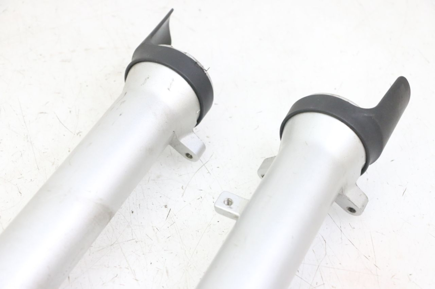 photo de STANDROHR SUZUKI GS GSE 500 (2001 - 2003)