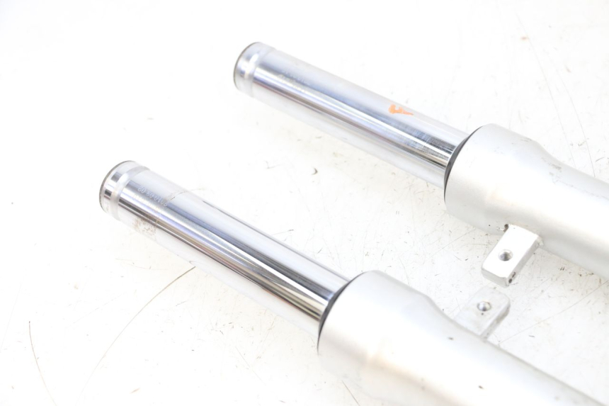 photo de STANDROHR KYMCO LIKE 125 (2009 - 2016) - Kennzeichnungen und Originalreferenzen