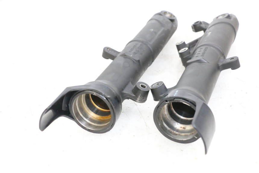 photo de STANDROHR KAWASAKI NINJA 400 (2018 - 2023) - Zoom auf Gebrauchszustand