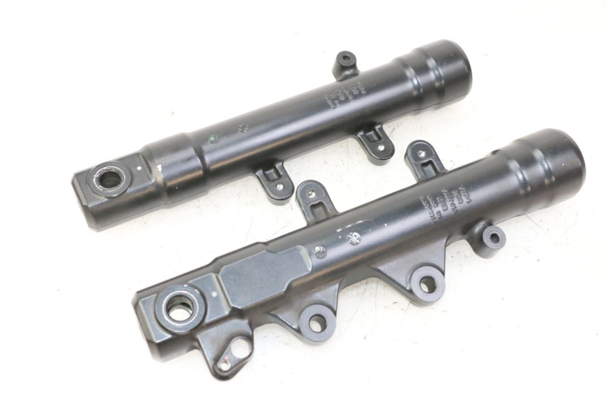 photo de STANDROHR YAMAHA XMAX X-MAX 125 (2021 - 2025) - Detailansicht des Bauteils