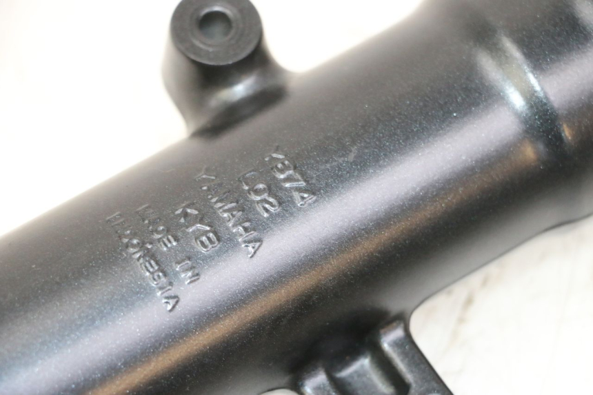 photo de STANDROHR YAMAHA XMAX X-MAX 125 (2021 - 2025) - Oberflächenzustand und Material