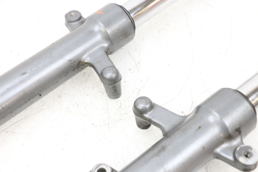 photo de GABELROHR YAMAHA XMAX X-MAX 125 (2006 - 2009) - Hochauflösende Nahaufnahme