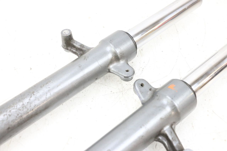 photo de GABELROHR YAMAHA XMAX X-MAX 125 (2006 - 2009) - Kennzeichnungen und Originalreferenzen