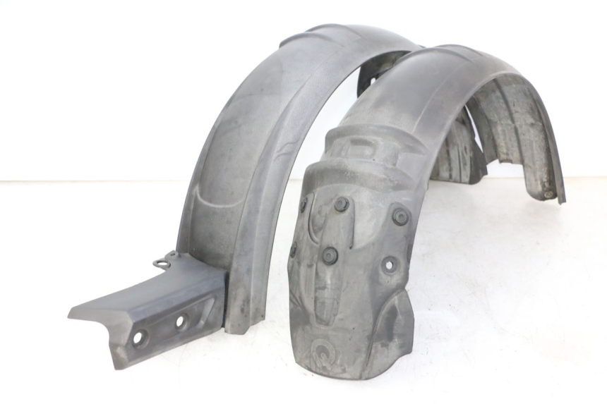 photo de KOTFLÜGEL HINTEN QUADRO 4 4D 350 (2015 - 2018)