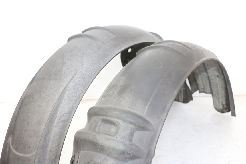 photo de KOTFLÜGEL HINTEN QUADRO 4 4D 350 (2015 - 2018)