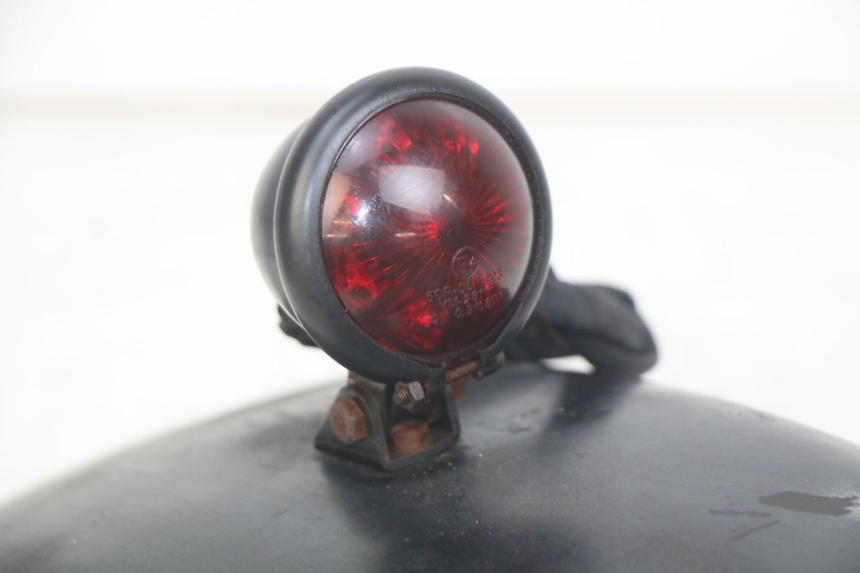 photo de HINTERER KOTFLüGEL DAELIM VL DAYSTAR 125 (2000 - 2011) - Details der Befestigungspunkte