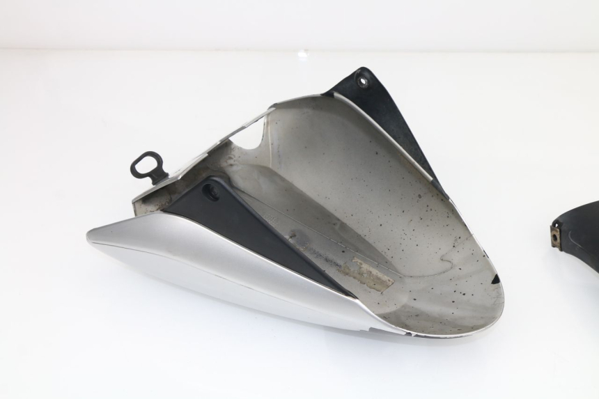 photo de KOTFLÜGEL VORNE BMW R R 1150 (2001 - 2006) - Detailansicht des Bauteils