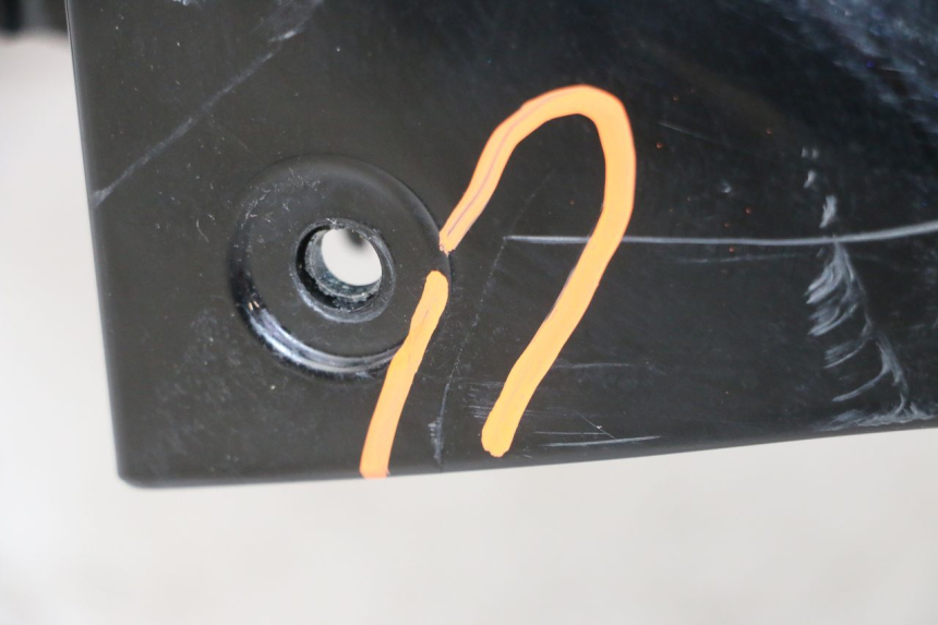 photo de VORDERRADKOTFLüGEL SUZUKI BURGMAN 125 (2007 - 2014)